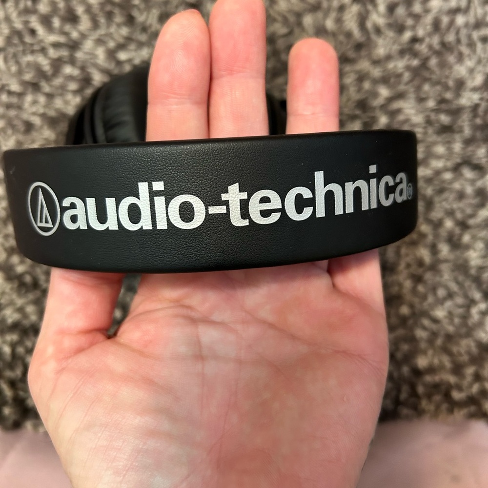 Audio-Technica ATH-M20xBT Wireless Over-Ear Headphones,Black, Adjustable